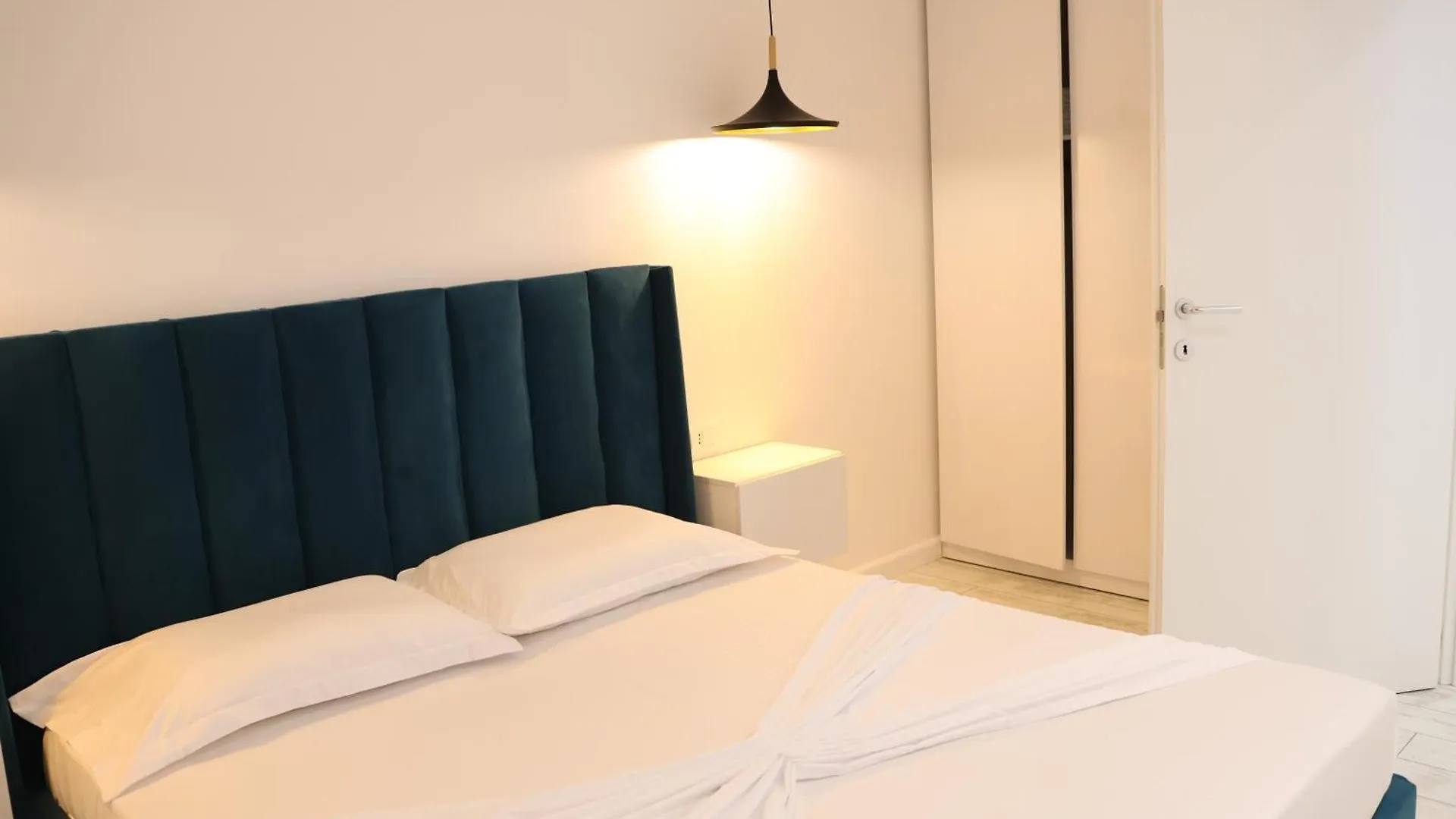 Apartament Anoor Azure Durrës 0*,  Albania