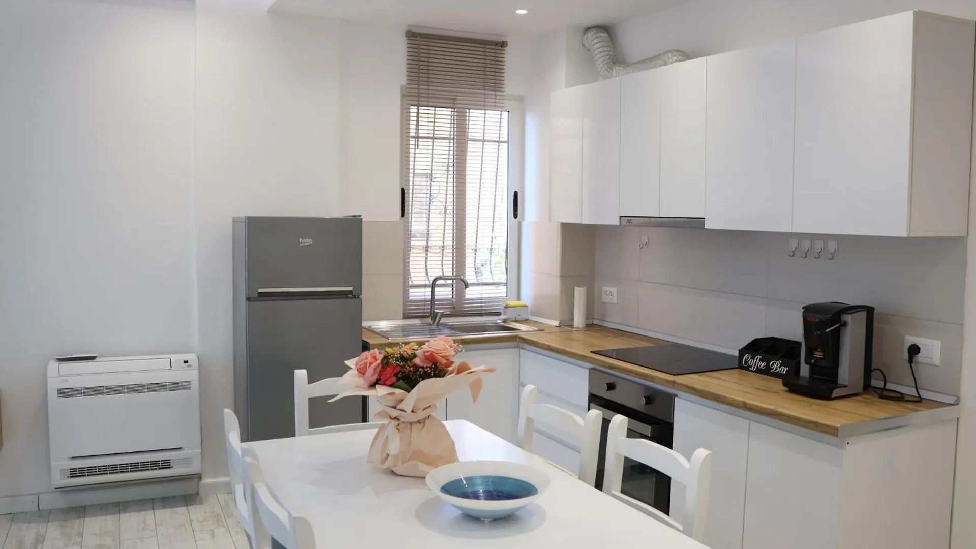 Apartament Anoor Azure Durrës 0*,
